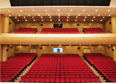 콘서트홀 무대에서 바라본 좌석 사진